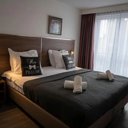 Hague Center 3* האג
