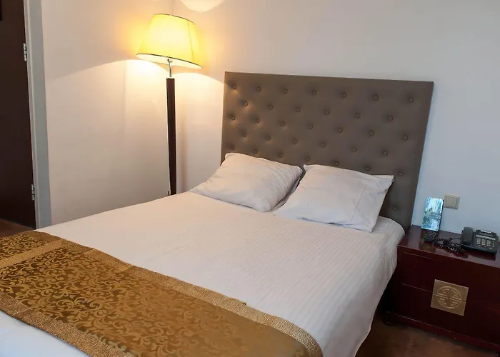 Hotel Hague Center 3*