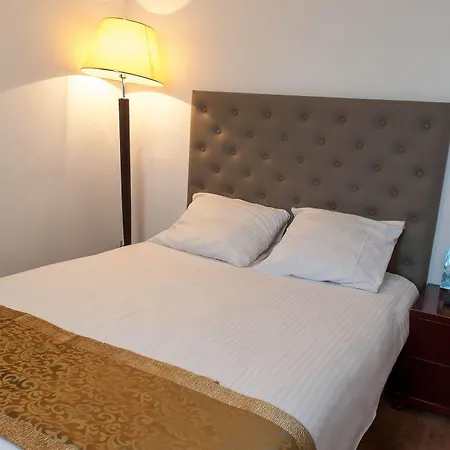 Hotell Hague Center 3*