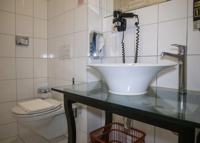 Szálloda Hague Center 3*