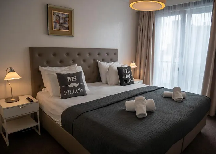 Hague Center Hotell 3*