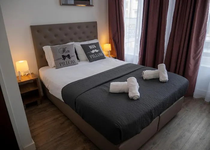 Hague Center 호텔 3*